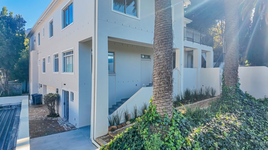 To Let 1 Bedroom Property for Rent in Bishopscourt Western Cape
